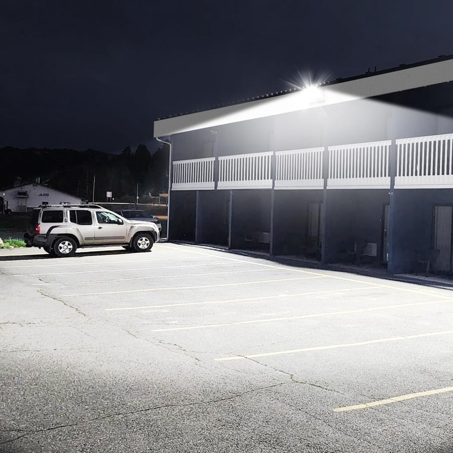 Biritalo Modern Sleek Flood Lights Outdoor 120W  14200Lm 5000K Waterproof Led Security Lighting  360 Rotatable Commercial Wall Pack For Yard  Car Lot  Building