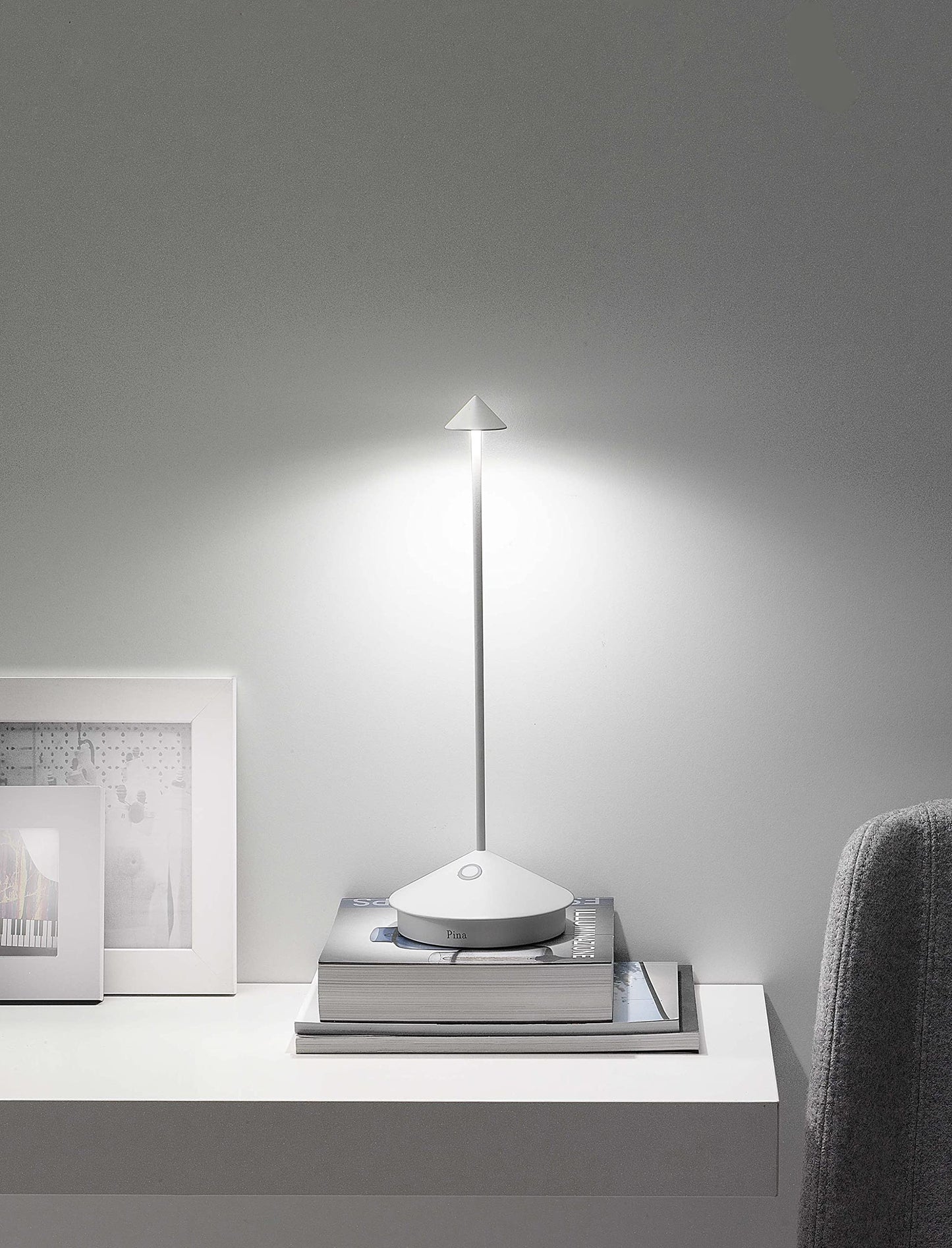 Zafferano Pina Pro LED Table Lamp - White Aluminum, Indoor/Outdoor, H29cm, Model: ZAFPINAPRO-WH